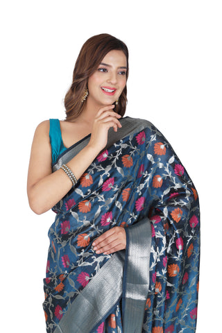 Sophisticated Allure: Dark Blue Pure Silk Saree