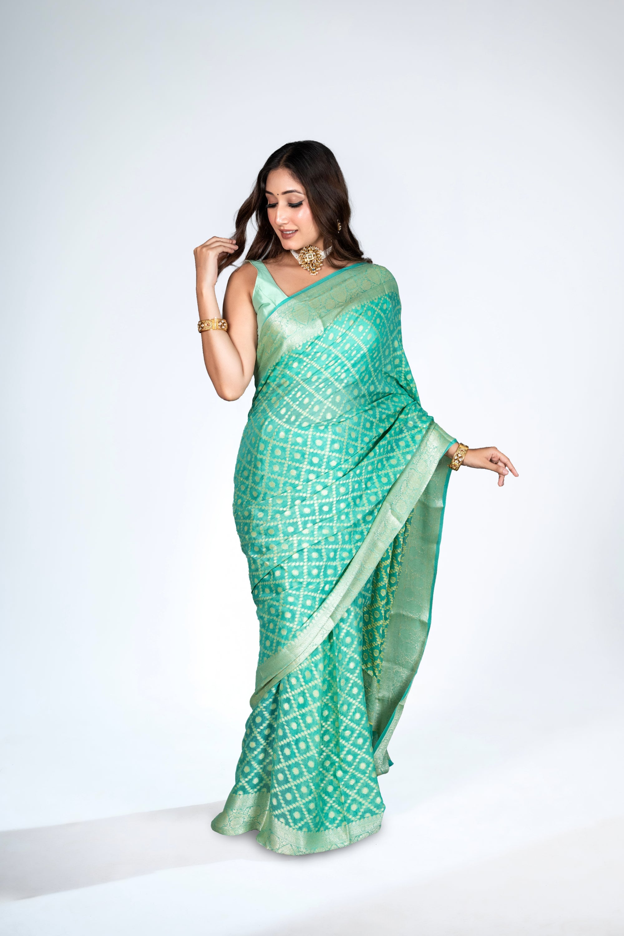 Pure chiffon/Khaddi Georgette  water Jari green  Bandhej Saree with jall work all over handloom saree