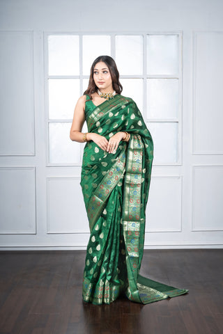 Pure silk green colour handloom Saree with blouse