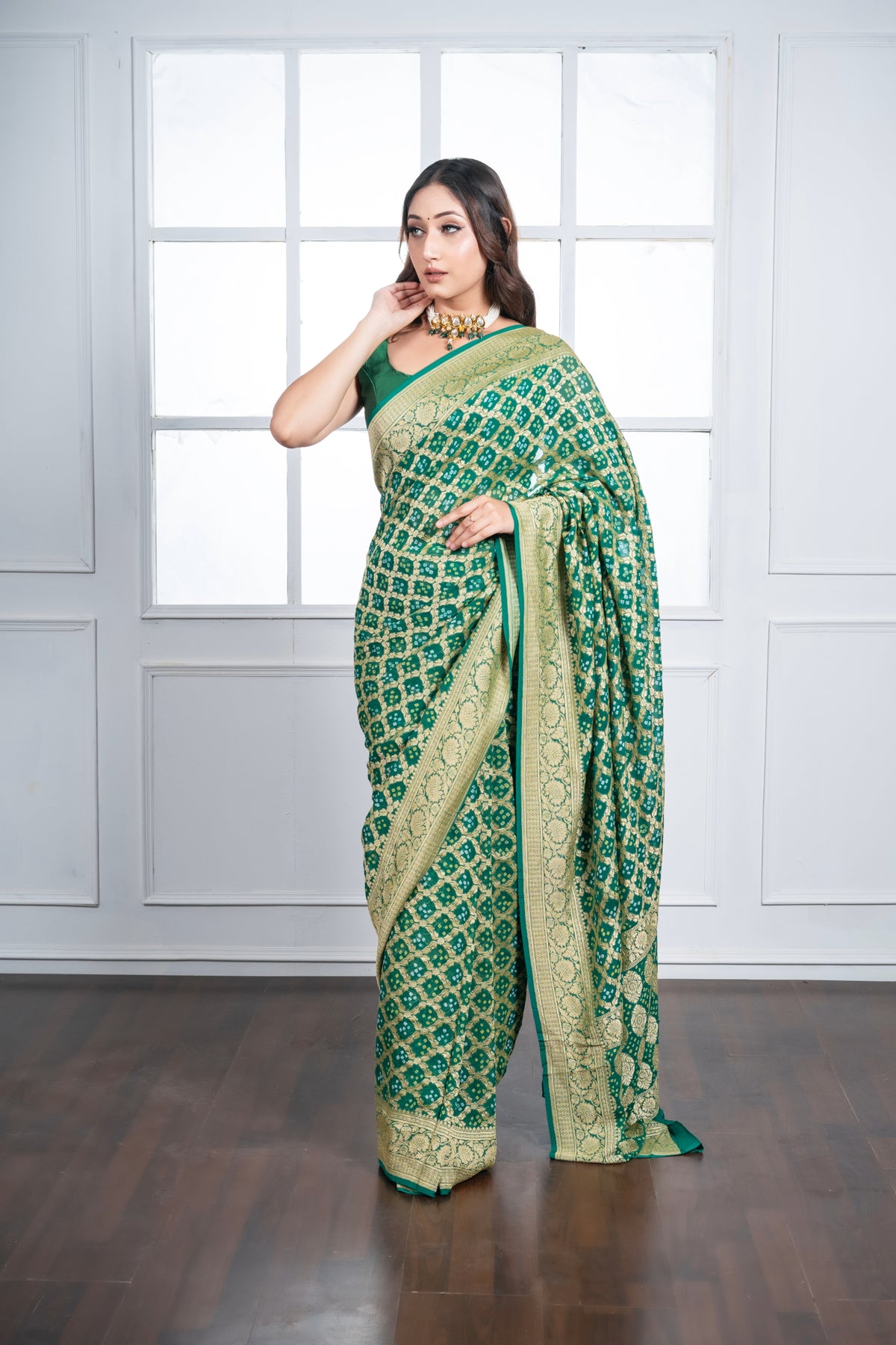 Pure Khaddi Georgette green Bandhej/Bandhani handloom Saree