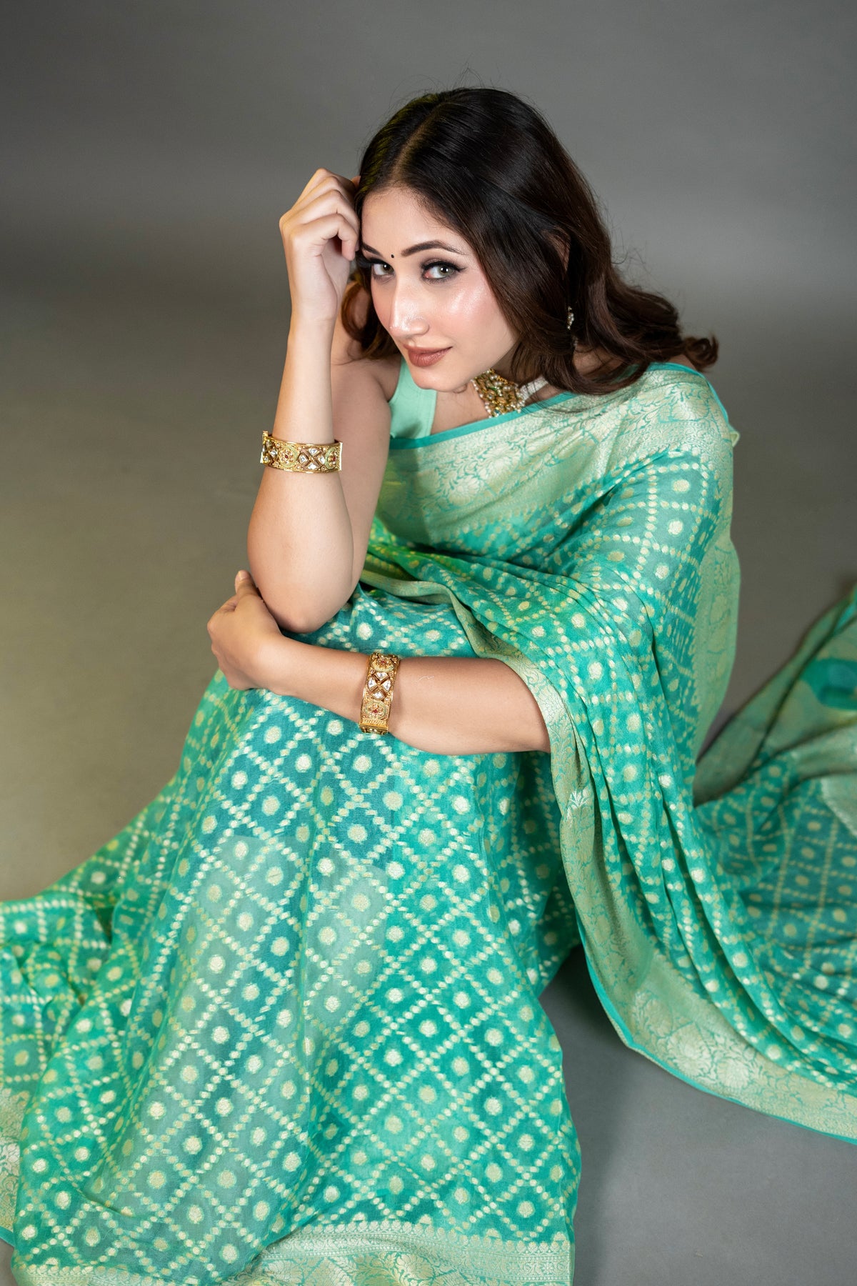 Pure chiffon/Khaddi Georgette  water Jari green  Bandhej Saree with jall work all over handloom saree