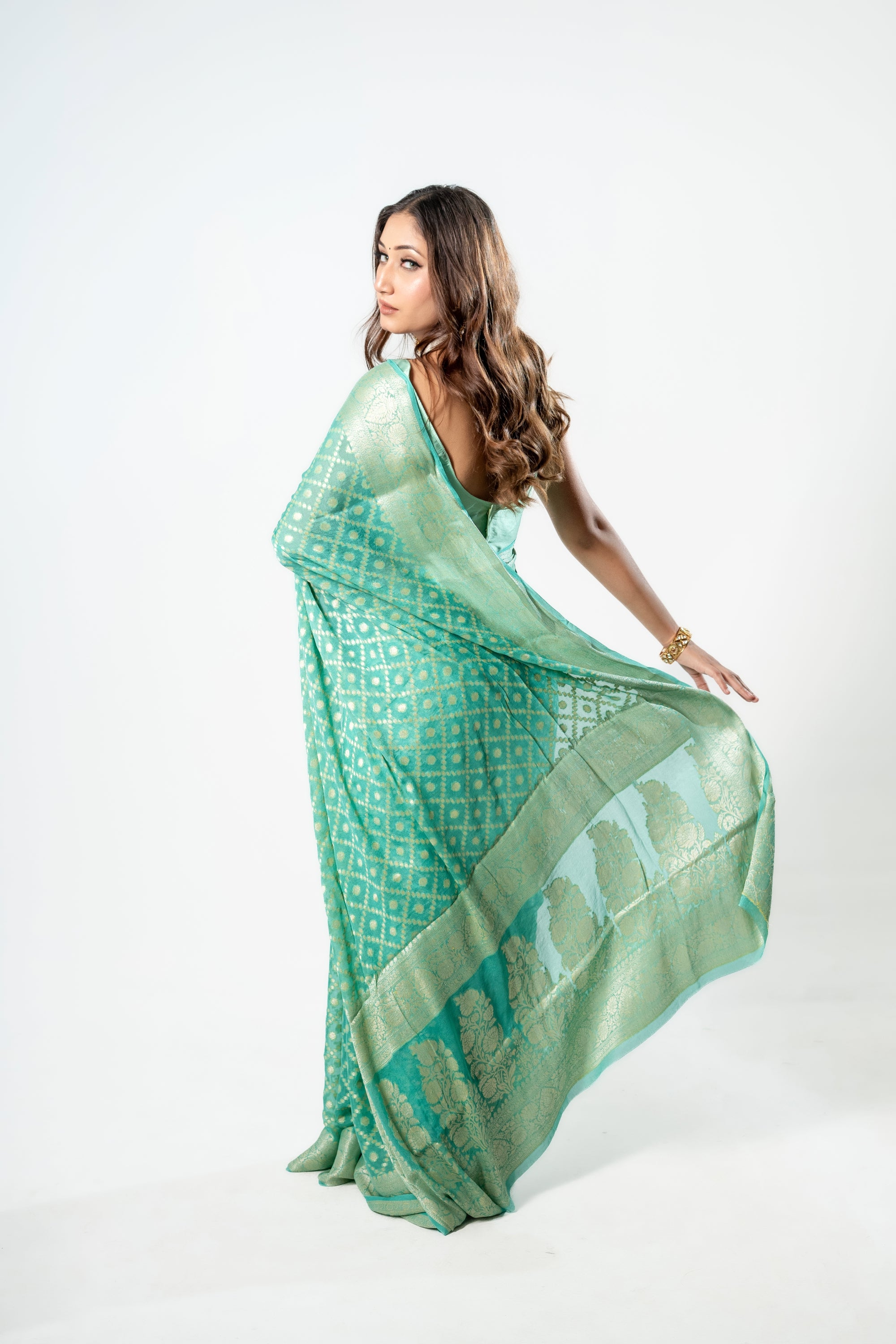 Pure chiffon/Khaddi Georgette  water Jari green  Bandhej Saree with jall work all over handloom saree