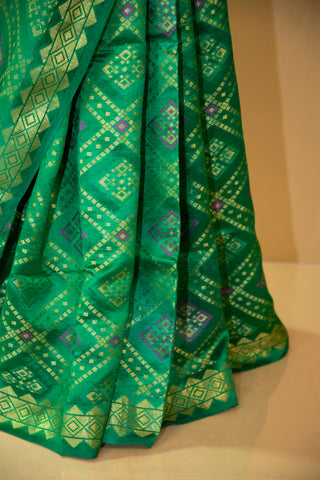 Green Pure Silk Banarasi Bandhani Saree