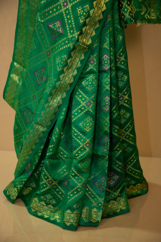 Green Pure Silk Banarasi Bandhani Saree