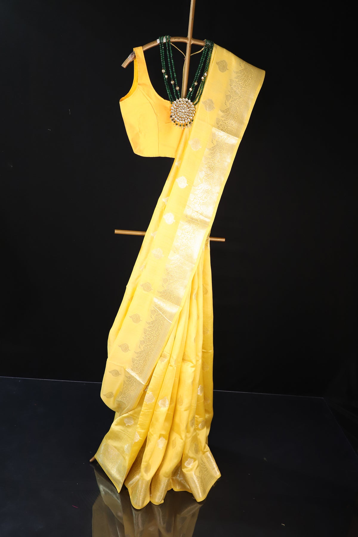 Golden Glow: Yellow Pure Chiniya Silk Saree with Radiant Elegance