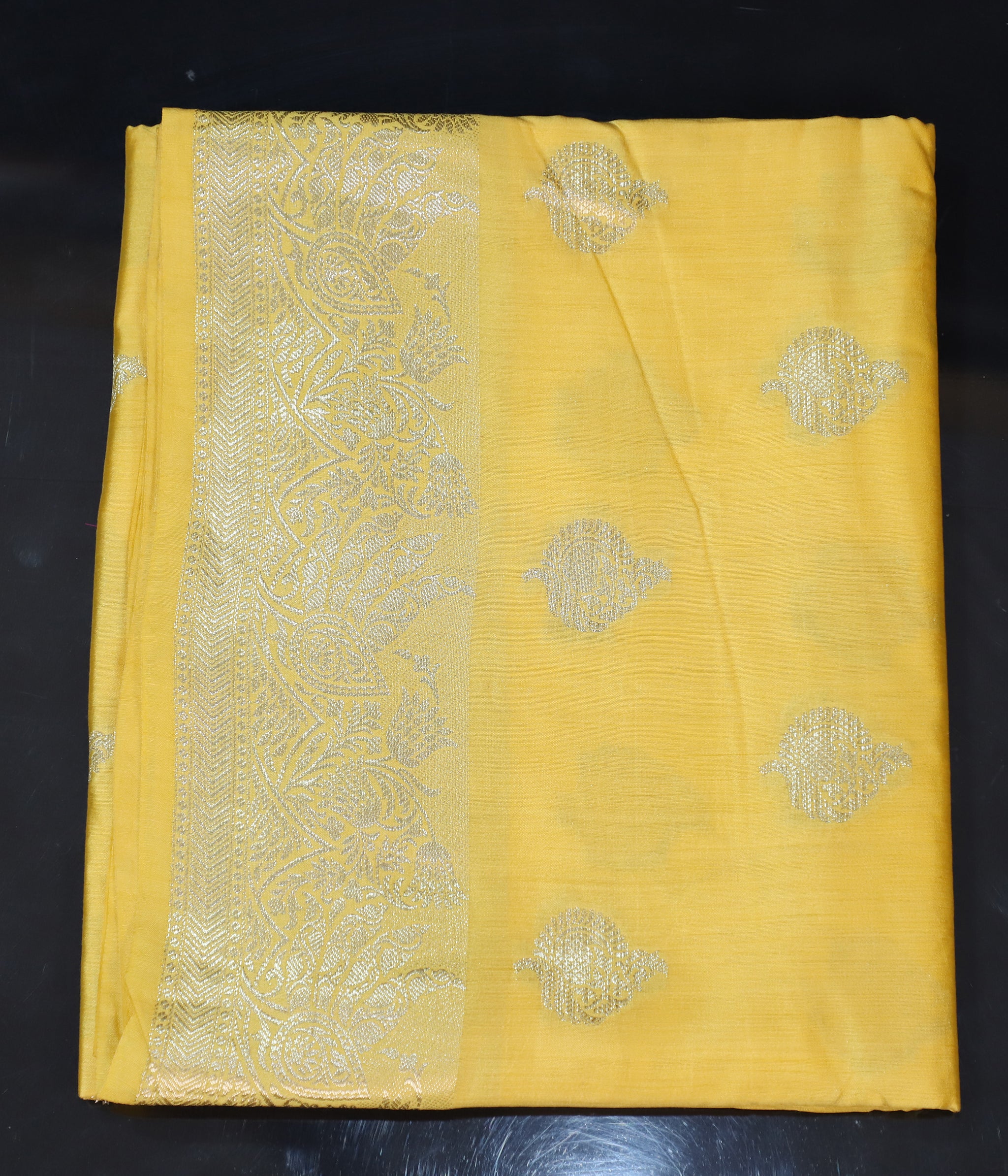 Golden Glow: Yellow Pure Chiniya Silk Saree with Radiant Elegance